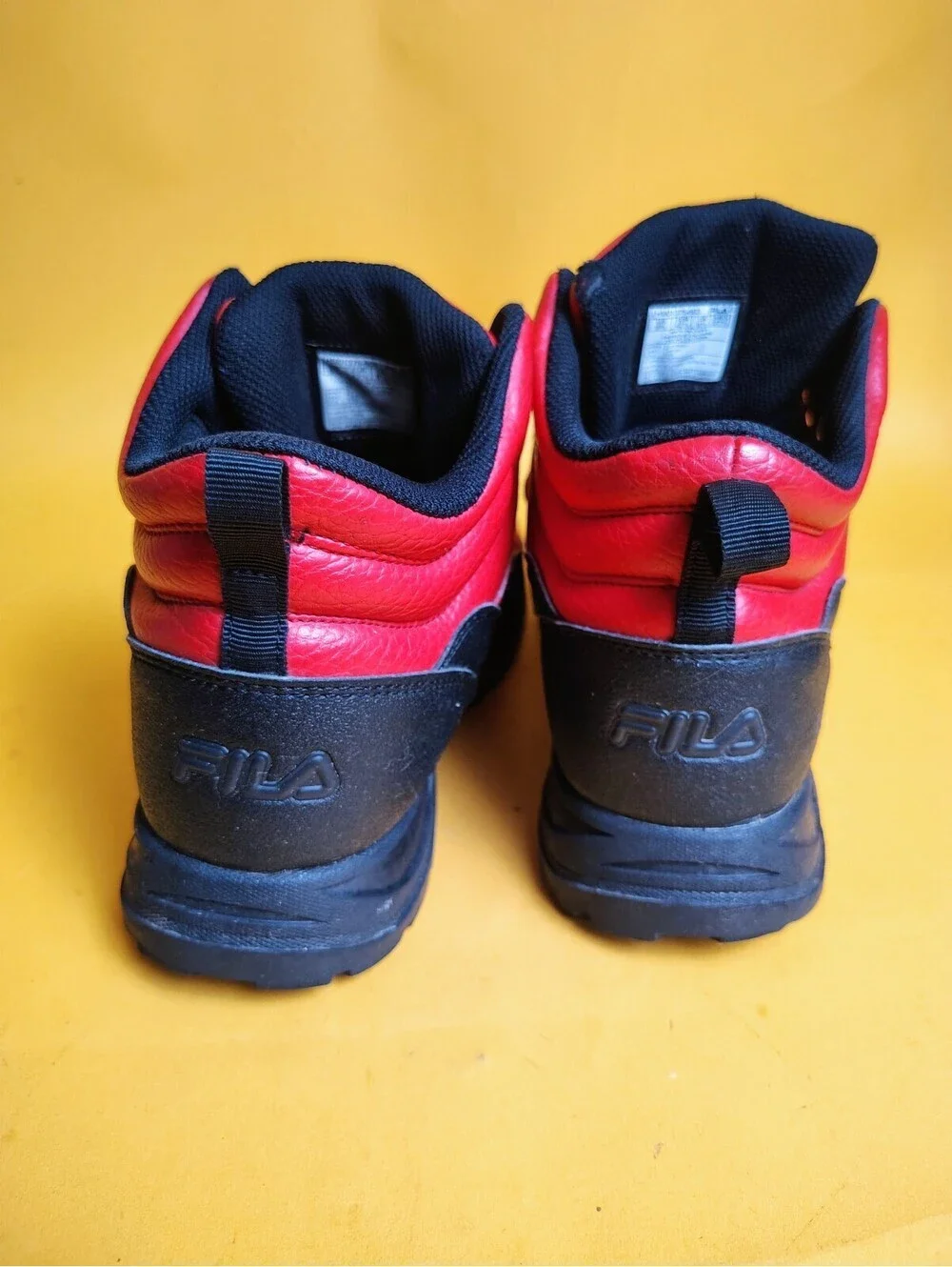 Fila Derail Mid Hiking Boots Red Black 1HM01375-603 Trail Men's Size 9.5 Used